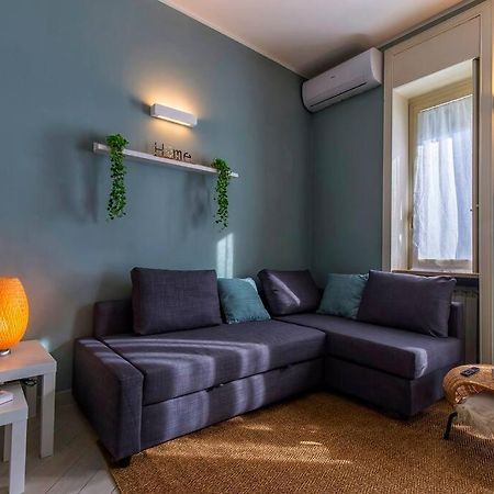 Charmy & Cozy Panoramic Flat 50M From M4 Stop Milan Bagian luar foto