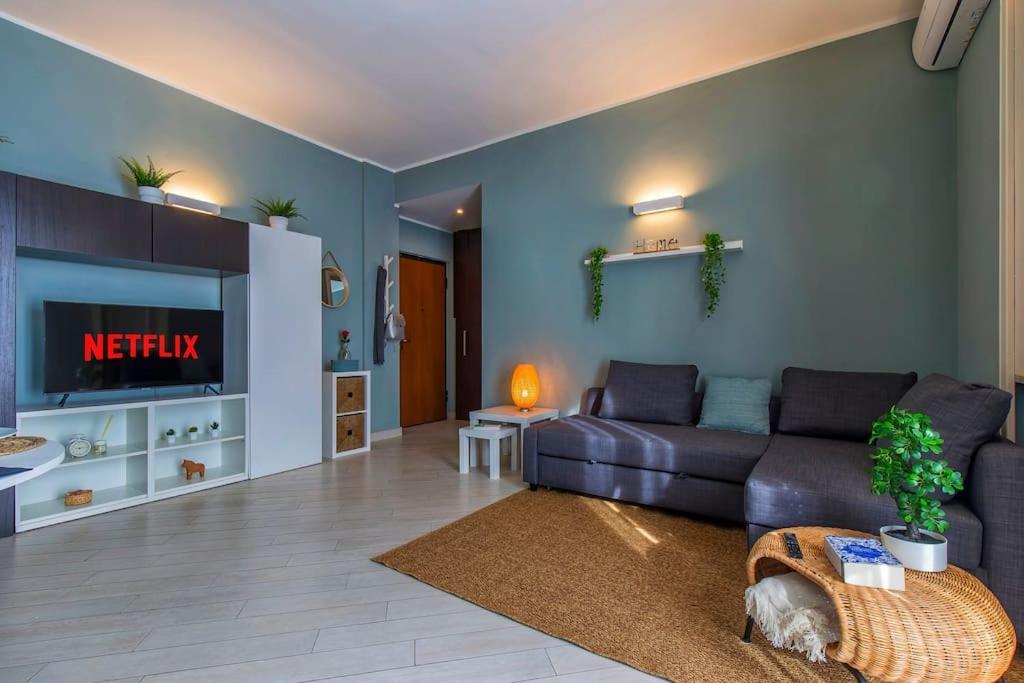 Charmy & Cozy Panoramic Flat 50M From M4 Stop Milan Bagian luar foto
